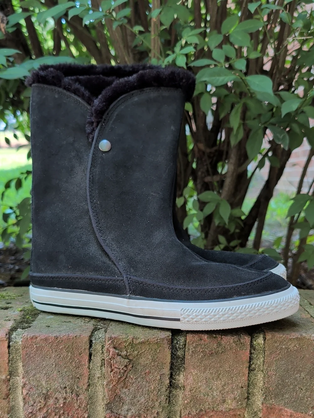 Converse All Star Beverly Black Suede Fleece-Lined Boot Sneaker Size J6 (1570)
